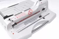 Páková rezačka papiera Olympia G 3650 s laserovým lúčom